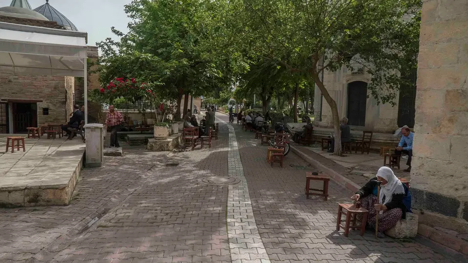 Temsilî görsel — Seyhan (Adana): bir cami ve çevresi