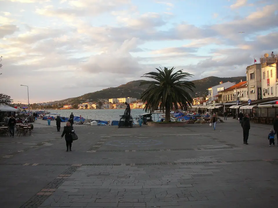Temsilî görsel — Foça (İzmir): yöreden bir görünüm