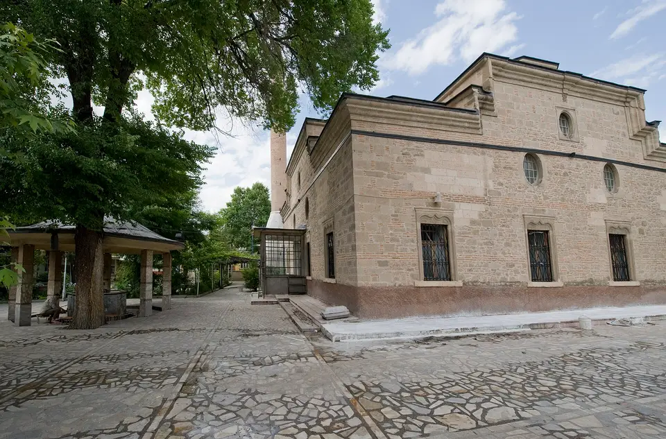 Temsilî görsel — Tavşanlı (Kütahya): bir cami ve çevresi